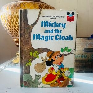 Mickey And The Magic Cloak